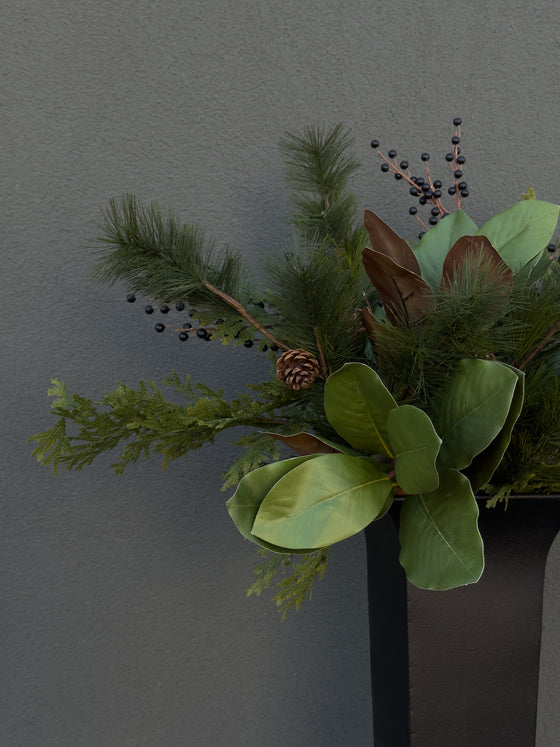 36" Pine and Pinecone Spray