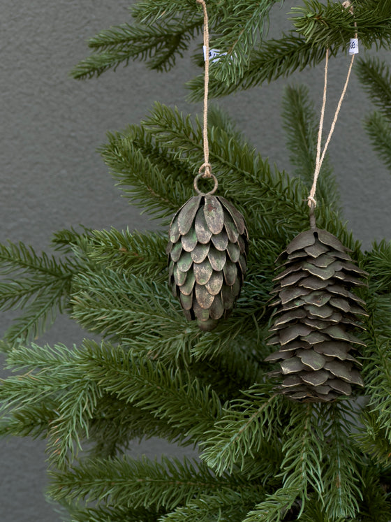Iron Pinecone Ornament - Medium